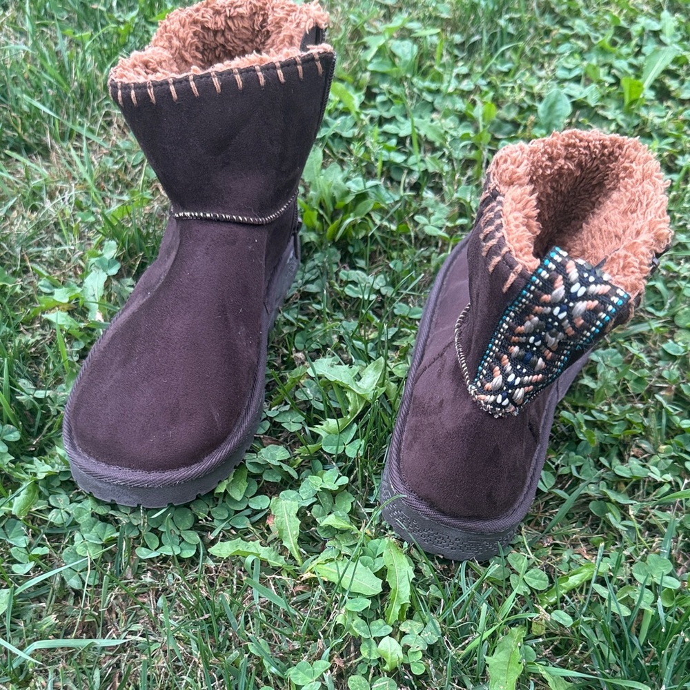 Brown Suede Boots with Patterned Trim